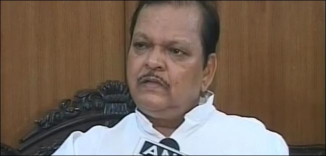 26 अक्टूबर 2012: तस्वीरों में दिनभर की बड़ी खबरें | पढ़ें