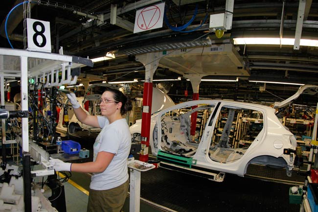 दुनियाभर से 74 लाख वाहन वापस लेगी टोयोटा