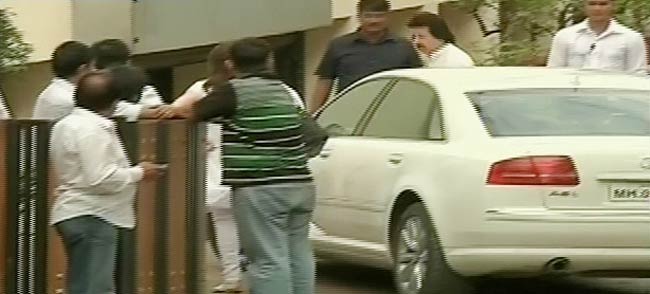 'किंग ऑफ रोमांस' यश चोपड़ा को सितारों की श्रद्धांजलि