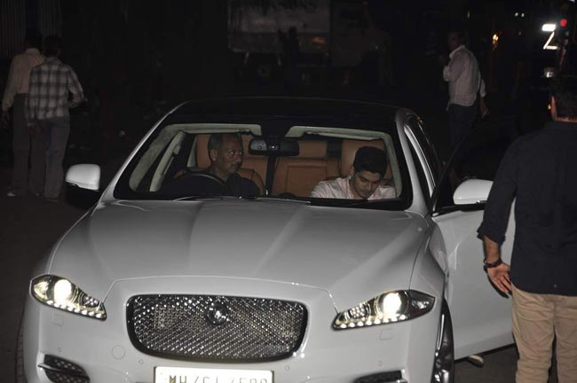 यश चोपड़ा के चौथे पर पहुंचे बॉलीवुड सितारे | 'जब तक है जान'