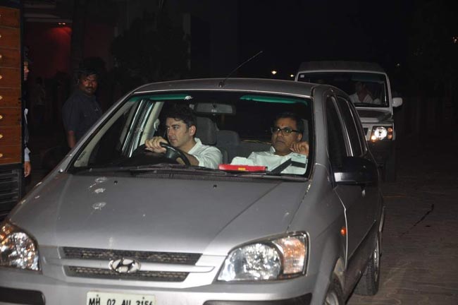 यश चोपड़ा के चौथे पर पहुंचे बॉलीवुड सितारे | 'जब तक है जान'