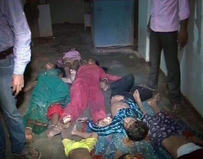 तस्‍वीरों में बीते सप्‍ताह की बहुचर्चित खबरें...