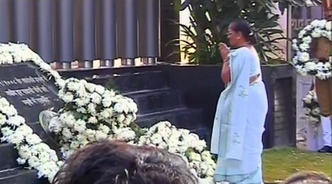 26/11 की बरसी, शहीदों को किया याद | कसाब को फांसी