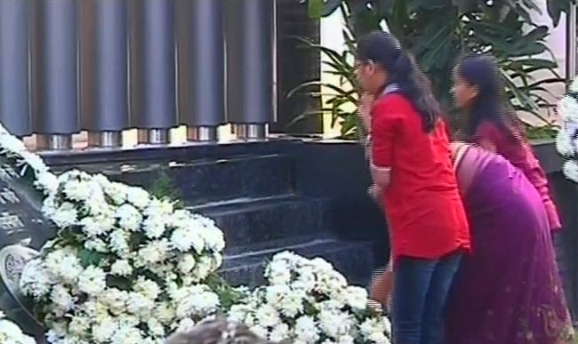 26/11 की बरसी, शहीदों को किया याद | कसाब को फांसी