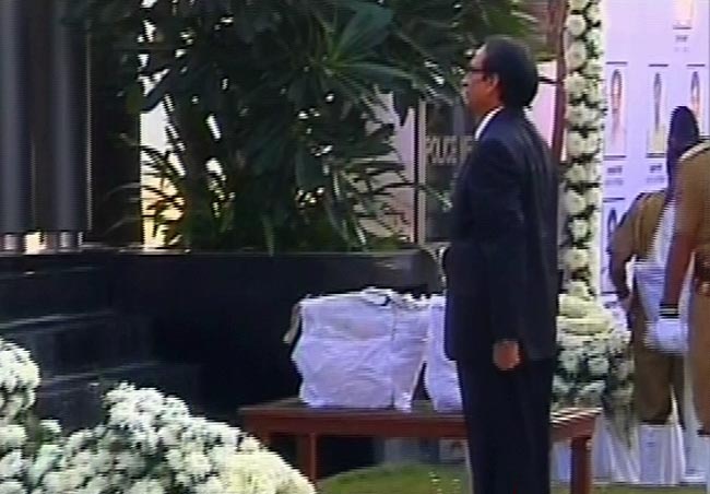 26/11 की बरसी, शहीदों को किया याद | कसाब को फांसी