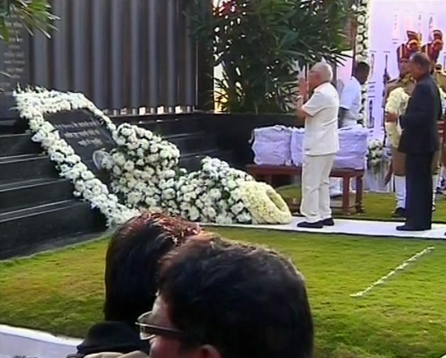 26/11 की बरसी, शहीदों को किया याद | कसाब को फांसी