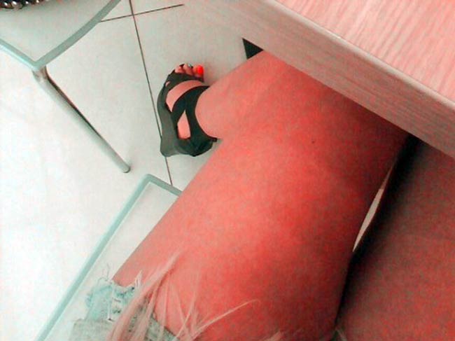 सुर्खियों में रहने को बेकरार पूनम पांडे | न्यूड पूनम