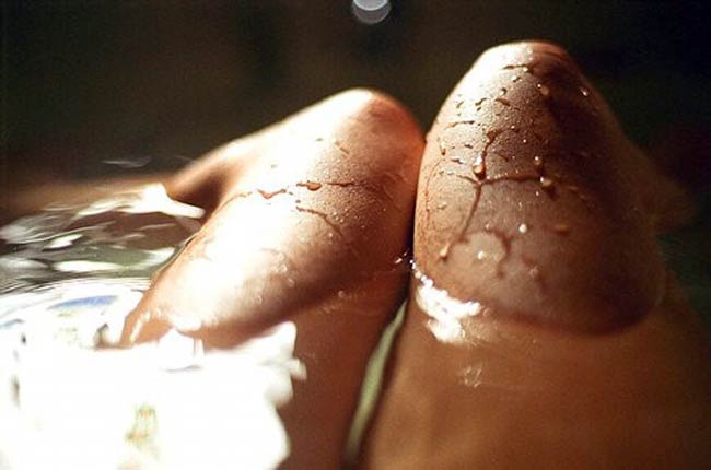 सुर्खियों में रहने को बेकरार पूनम पांडे | न्यूड पूनम