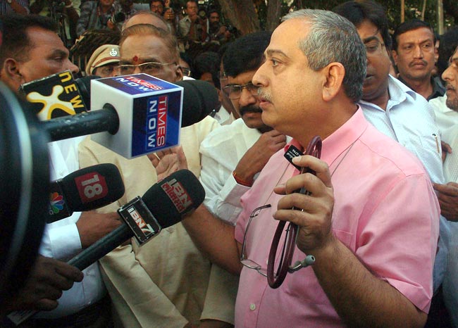 बाल ठाकरे का निधन, शोकाकुल हुआ पूरा देश