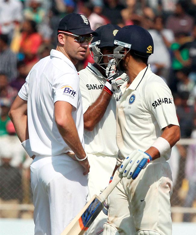 पहले टेस्‍ट में भारत ने इंग्‍लैंड को 9 विकेट से रौंदा