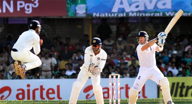 पहले टेस्‍ट में भारत ने इंग्‍लैंड को 9 विकेट से रौंदा