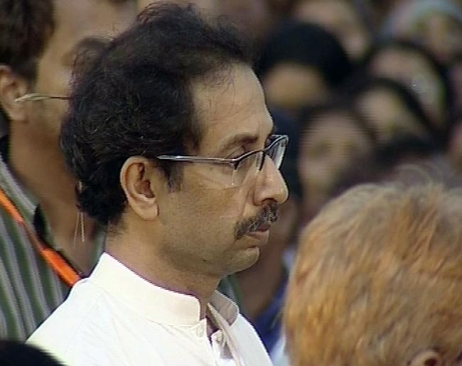 पंचतत्व में विलीन हुए बालासाहेब ठाकरे  | अंतिम यात्रा