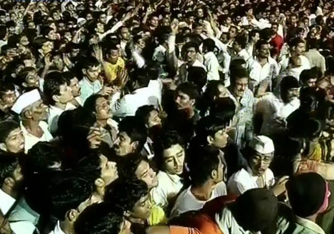 पंचतत्व में विलीन हुए बालासाहेब ठाकरे  | अंतिम यात्रा