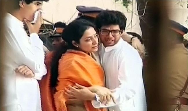 बाला साहेब ठाकरे की अंतिम यात्रा | नहीं रहे बाला साहेब