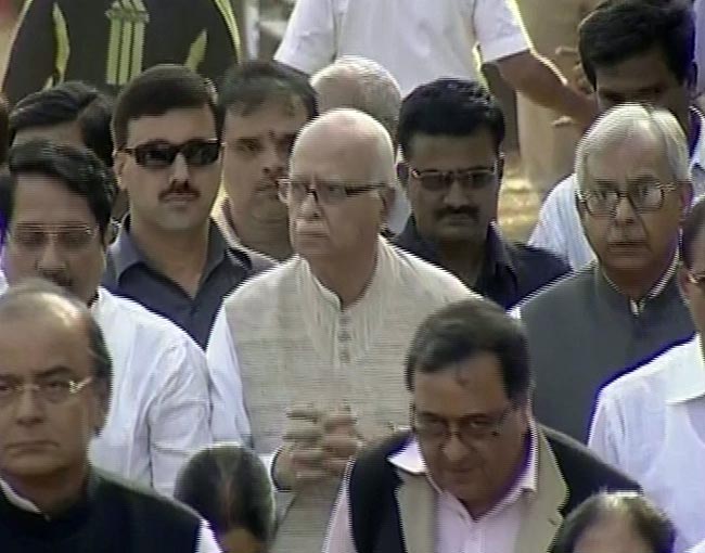 बाला साहेब ठाकरे की अंतिम यात्रा | नहीं रहे बाला साहेब