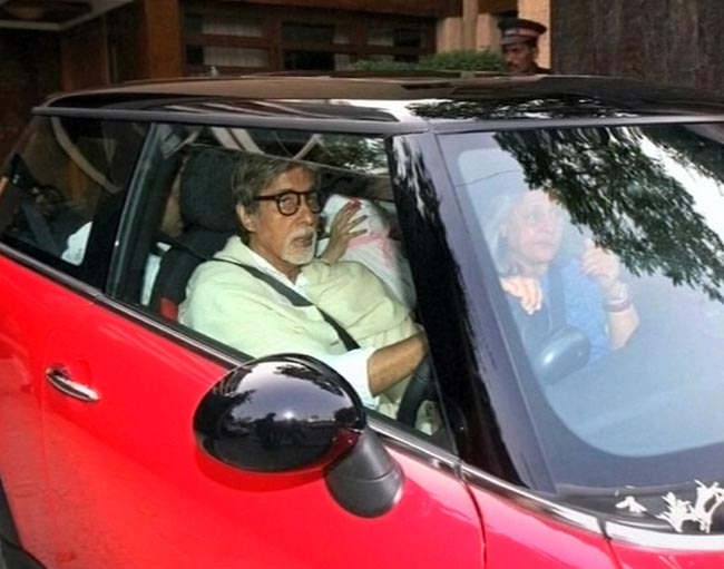 आराध्या बच्चन को जन्मदिन पर मिली BMW कार | आराध्‍या की झलक