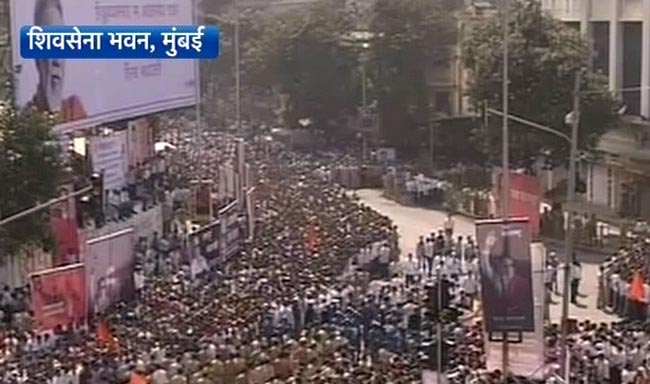 बाला साहेब ठाकरे की अंतिम यात्रा | नहीं रहे बाला साहेब