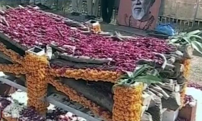 बाला साहेब ठाकरे की अंतिम यात्रा | नहीं रहे बाला साहेब