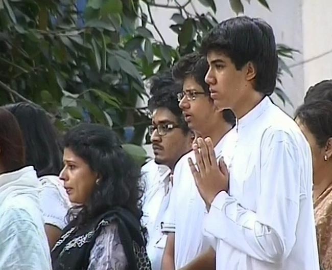 बाला साहेब ठाकरे की अंतिम यात्रा | नहीं रहे बाला साहेब