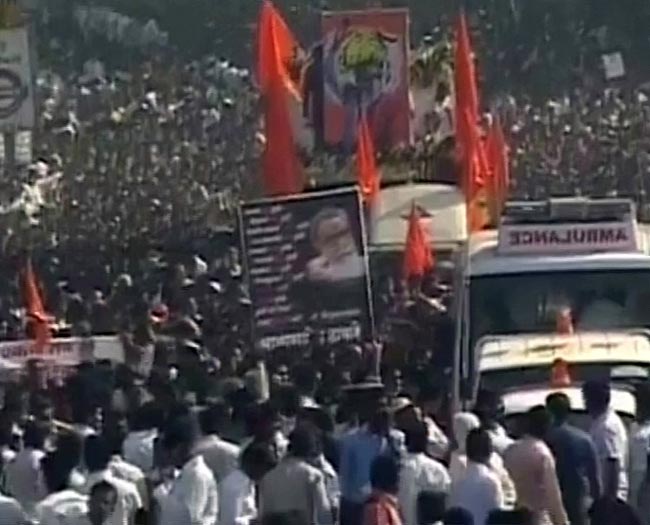 बाला साहेब ठाकरे की अंतिम यात्रा | नहीं रहे बाला साहेब