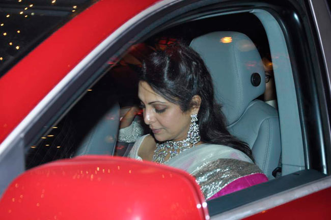 'बिग बी' की पार्टी में जुटे सितारे | अनदेखे बिग बी...