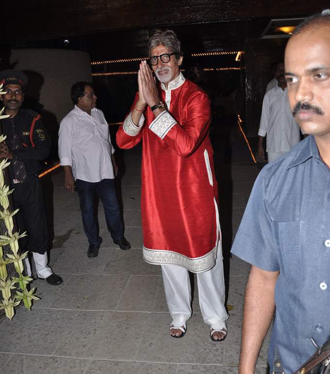 'बिग बी' की पार्टी में जुटे सितारे | अनदेखे बिग बी...