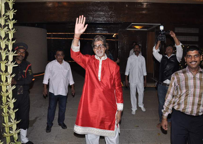 'बिग बी' की पार्टी में जुटे सितारे | अनदेखे बिग बी...