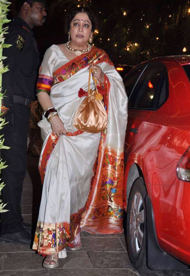 'बिग बी' की पार्टी में जुटे सितारे | अनदेखे बिग बी...