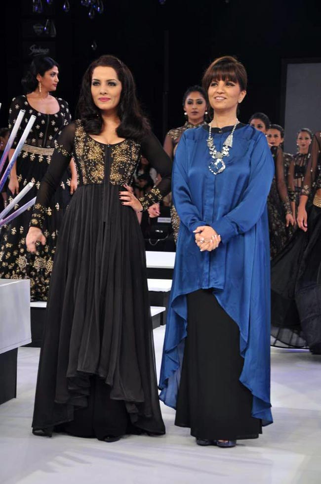 ब्लेंडर्स प्राइड फैशन टूर 2012 में हसीनों का जलवा  | ग्लैमर का तड़का