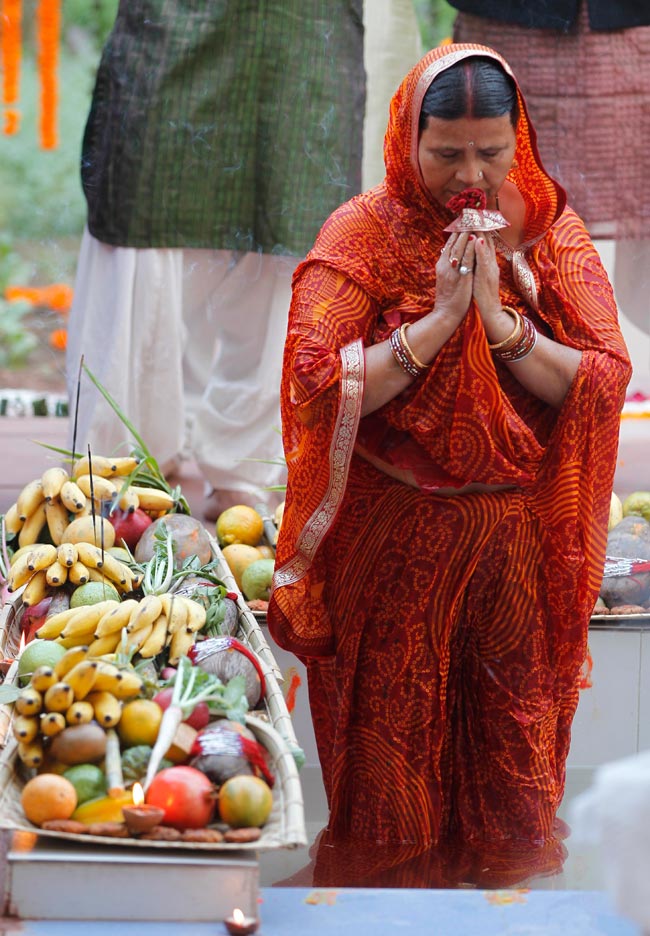 देशभर में छठ पूजा की धूम | छठ पूजा पर हादसा