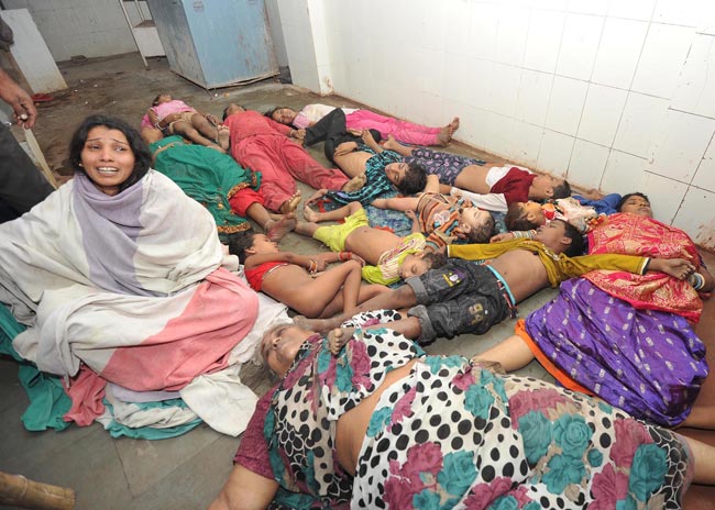 पटना में छठ पूजा के दौरान हादसा, 18 की मौत