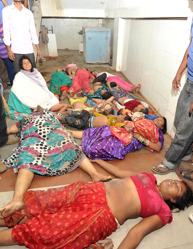 पटना में छठ पूजा के दौरान हादसा, 18 की मौत