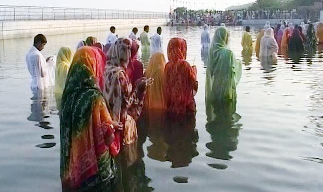 देशभर में छठ पूजा की धूम | छठ पूजा पर हादसा