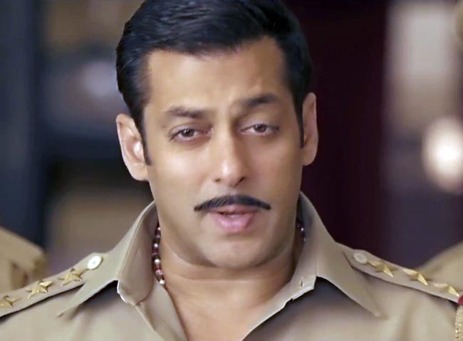 तस्वीरों में 'दबंग 2' की कहानी | सोनाक्षी की अनदेखी तस्वीरें