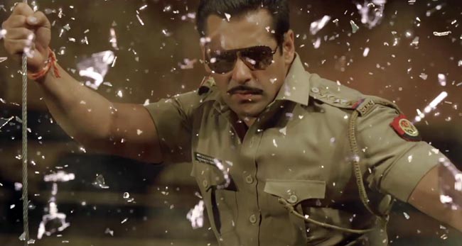 तस्वीरों में 'दबंग 2' की कहानी | सोनाक्षी की अनदेखी तस्वीरें