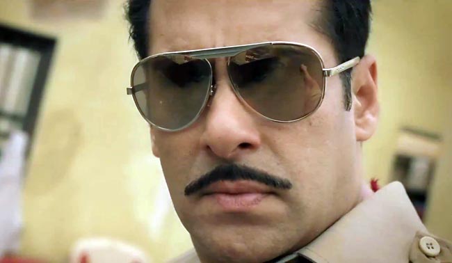 तस्वीरों में 'दबंग 2' की कहानी | सोनाक्षी की अनदेखी तस्वीरें