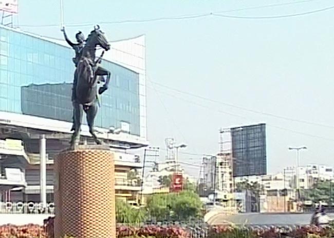 गुजरात चुनाव: मुद्दा औद्योगिक विकास का