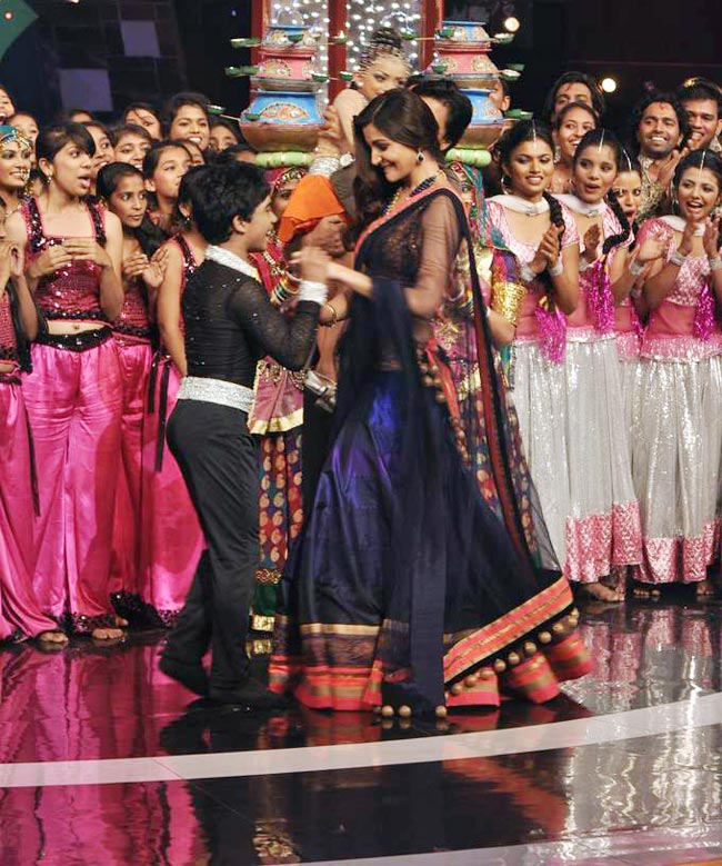 ...जब शाहरुख, कैटरीना, अनुष्का ने मिलकर मचाई धूम