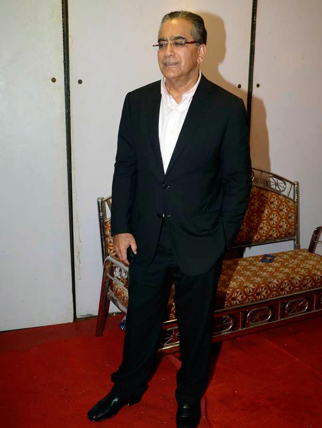 सितारों से गुलजार हुआ ITA अवॉर्ड | बोल्‍ड होती बालाएं