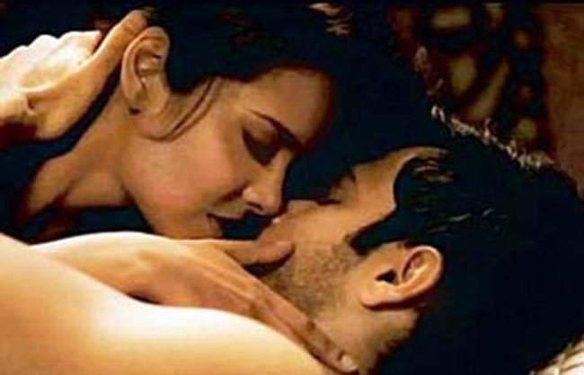 साल 2012 में बॉलीवुड के किस का किस्‍सा | बोल्ड बालाएं