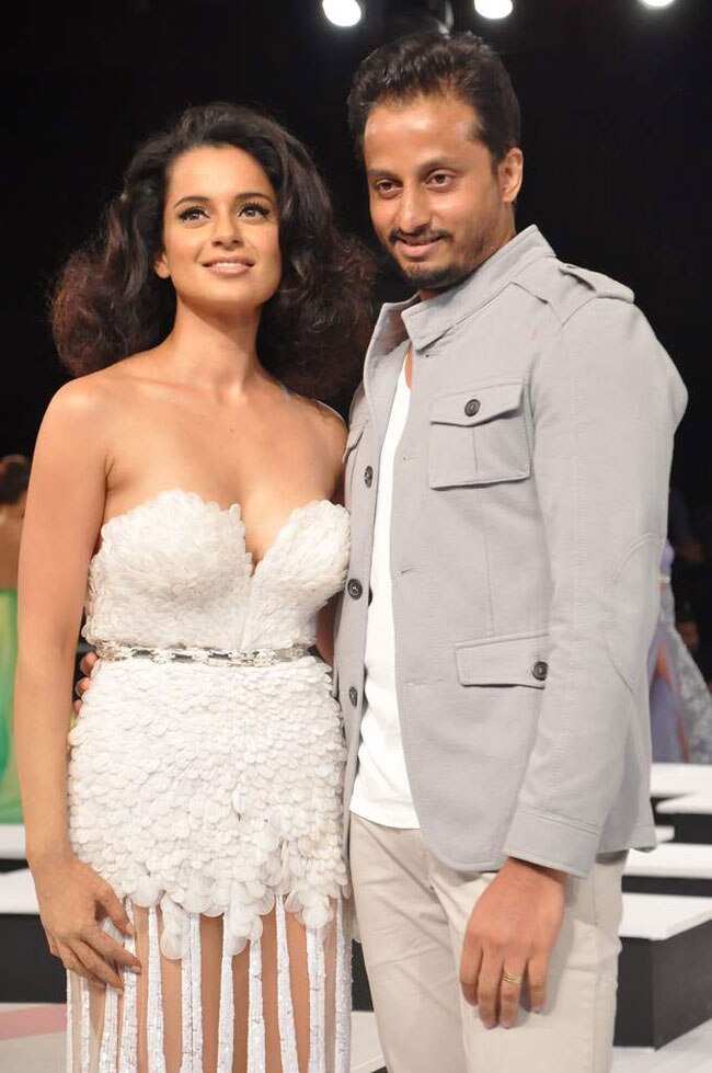 जब कांगना का हो गया वार्डरोब मालफंक्‍शन | प्रियंका से हुआ Ooops