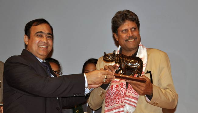 छात्रों से मुखातिब हुए कपिल देव