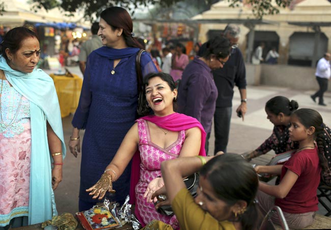 सुहाग की सलामती का पर्व करवाचौथ