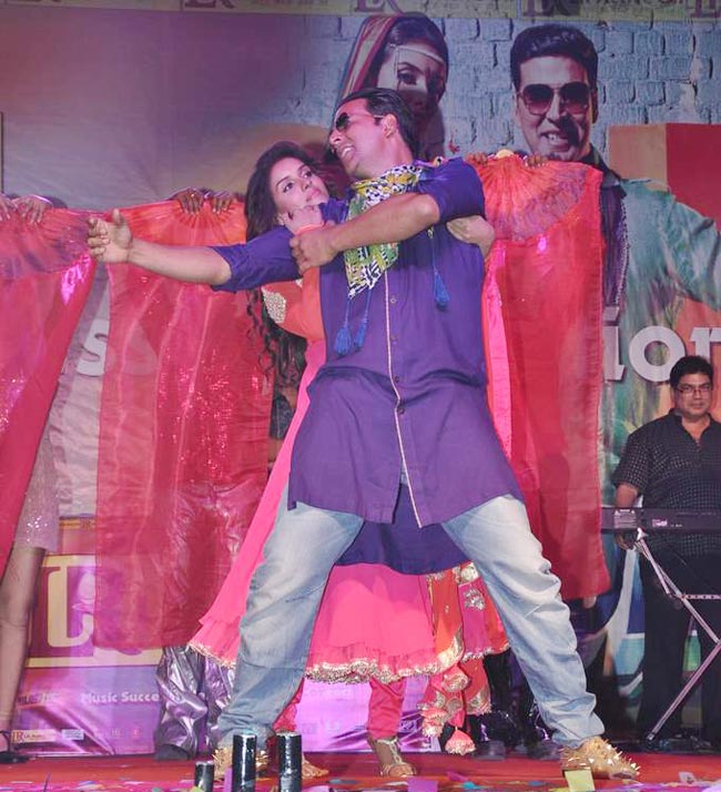 'खिलाड़ी-786' के सितारों का जलवा | फर्स्ट लुक