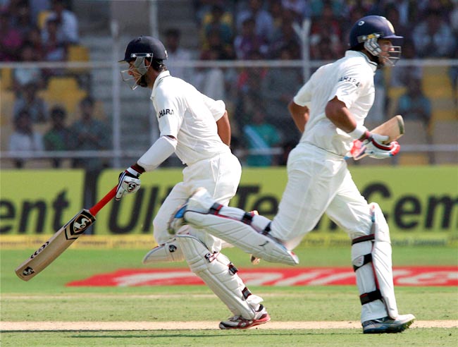 पहले टेस्‍ट में भारत ने इंग्‍लैंड को 9 विकेट से रौंदा