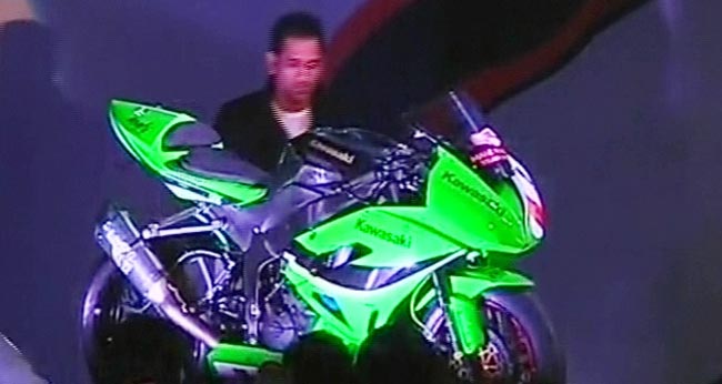 धोनी की सुपरबाइक चैम्पियनशिप टीम ने बदला नाम