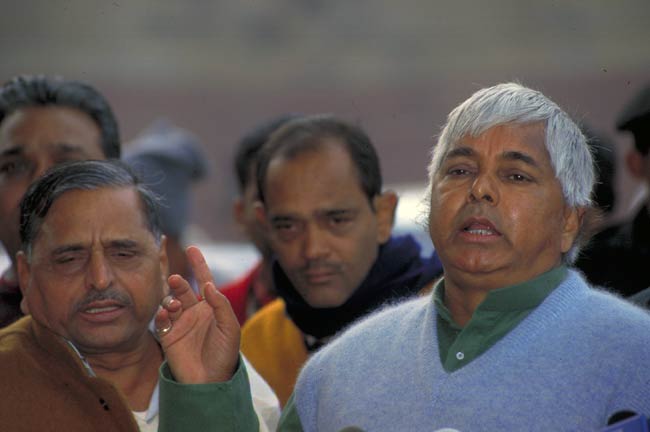 मुलायम सिंह यादव को हैप्पी बर्थडे