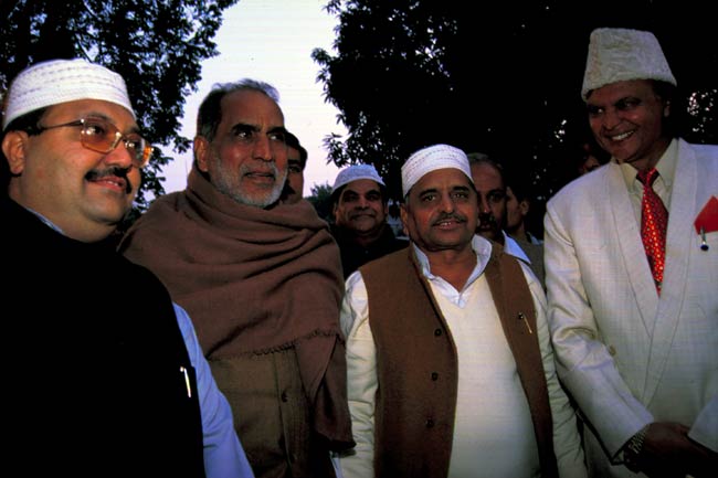 मुलायम सिंह यादव को हैप्पी बर्थडे