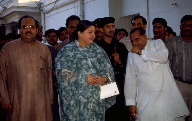 मुलायम सिंह यादव को हैप्पी बर्थडे