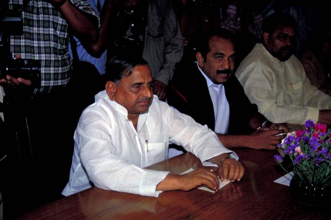 मुलायम सिंह यादव को हैप्पी बर्थडे